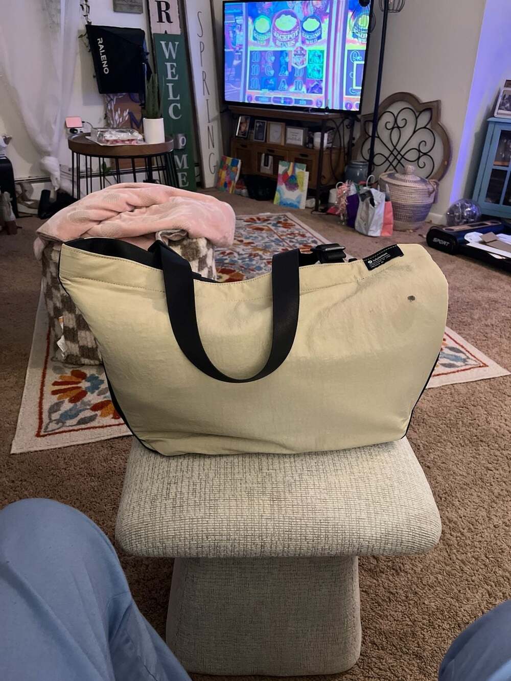 Lululemon Clean Lines Tote 22L Bag O/S Trench Tan